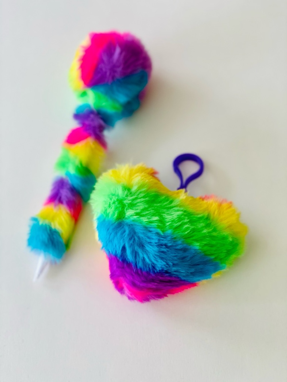 Plush Rainbow Heart Keychain & Pen Set - Multicolor Faux Fur